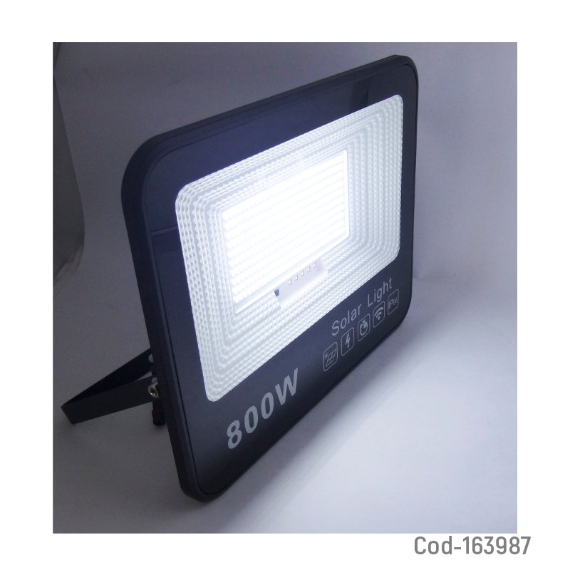Proyector solar led de 800 watt en pvc y panel solar, luz blanca con control remoto. mayorista — imagen 3