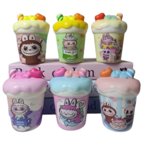 SQUISHY VASO LABUBU por mayor - Jugueteria por mayor