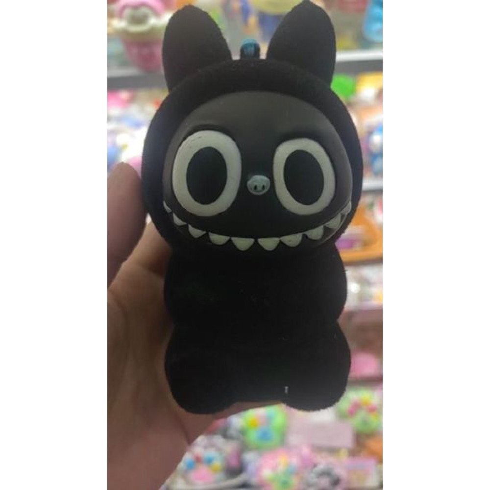 FIGURA LABUBU NEGRO 1 PZA por mayor en Chile